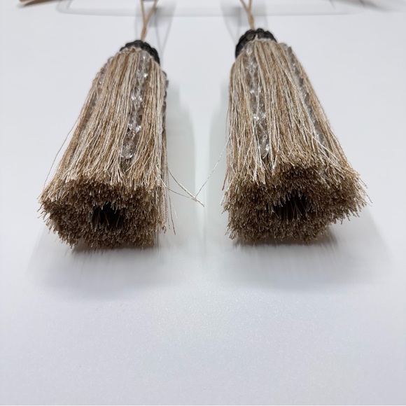 Bed Bath & Beyond Ivory Tan Clear Beaded Capped Tassel Curtain Tiebacks - Picture 11 of 13